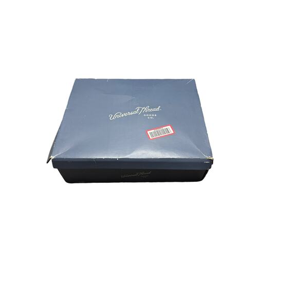 New with Box Universal Threads Loretta Boots Taupe Size 8.5 - Picture 5 of 7